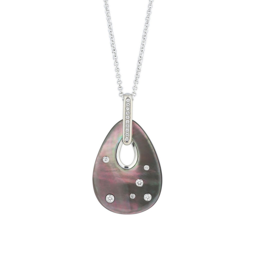 14 KT white gold Pendant with inlay  and diamonds 1